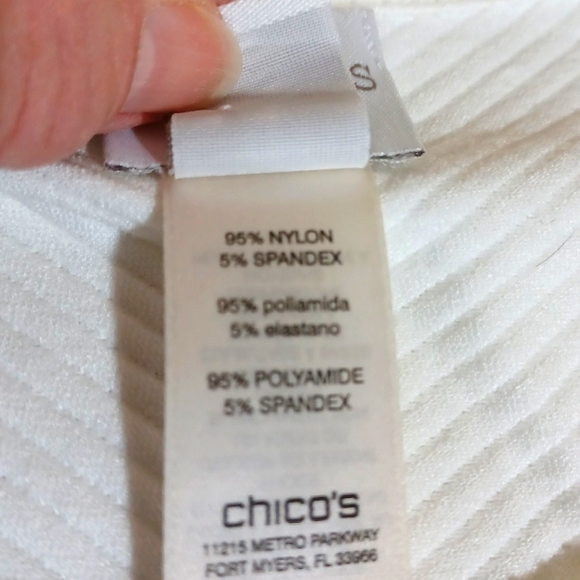 Weekends by Chico's Sz 1 (M) Textured Long Sleeve Tee - Picture 6 of 8